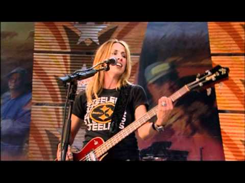 Sheryl Crow   The First Cut is the Deepest Live at Farm Aid 2003