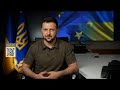 Давайте разом обіймати Україну! Зеленський з'явився на телеекранах одночасно у 15 країнах