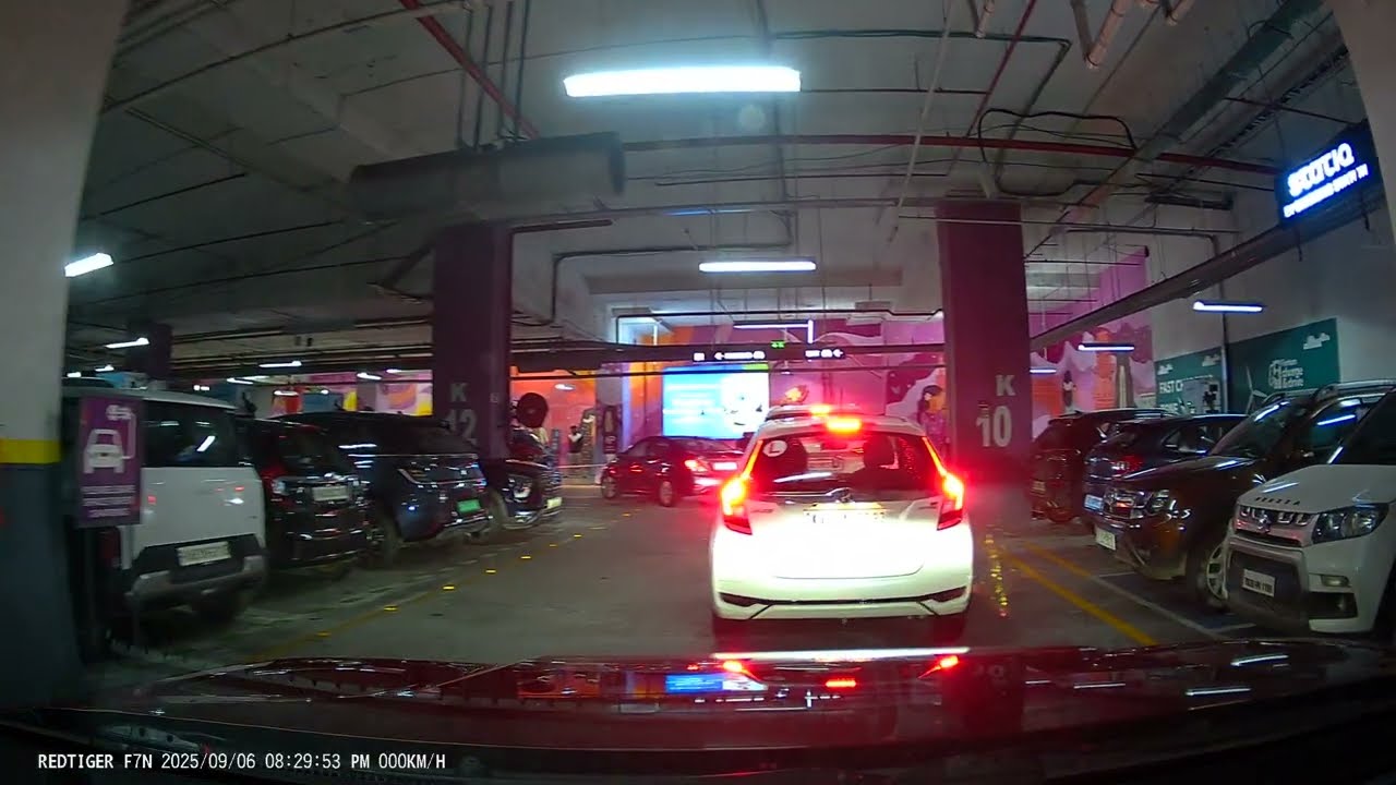 Leaving NEXUS SHANTINIKETAN Mall Circular Vertical Parking | Bangalore | RedTiger F7 4K Dashcam