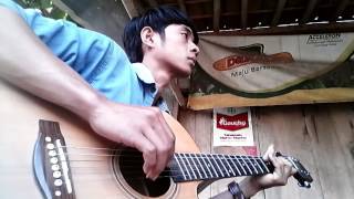 Download Lagu isyana saraswati tetap dalam jiwa david kawoeg'z fingerstyle MP3