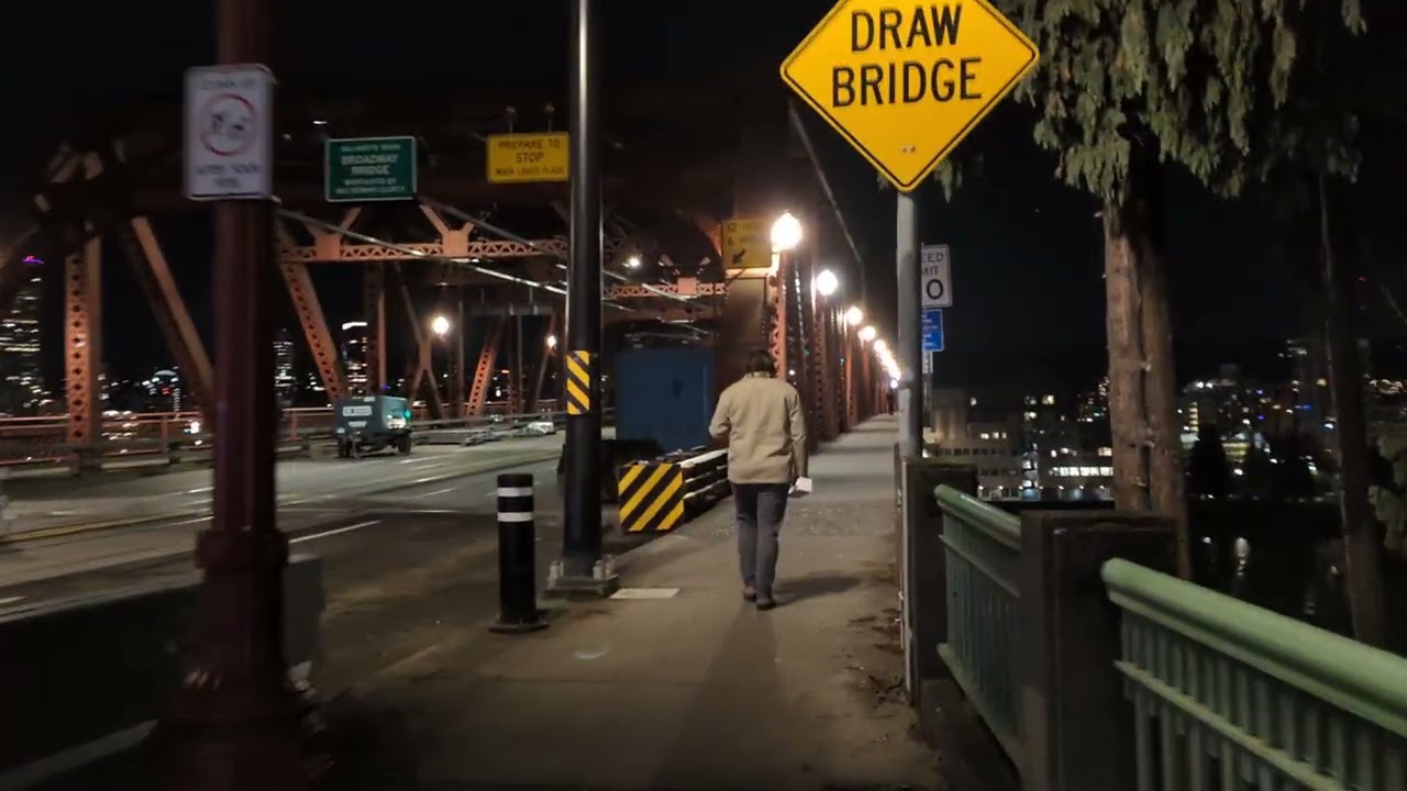 Portland Oregon night Walk Across the Broadway Bridge and Willamette River 
