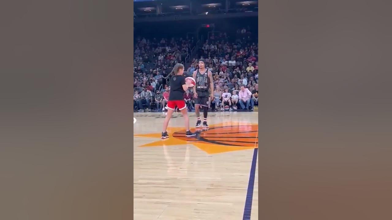 Liv Harness Shows Up the Harlem Globetrotters😳 YouTube
