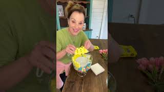 A Simple Easter Centerpiece made with Peeps and Robin Eggs | Easy decor for Springtime