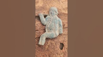 Uncovering History: How old is this figure? #metaldetecting #shortswithcamilla #shortsfeed