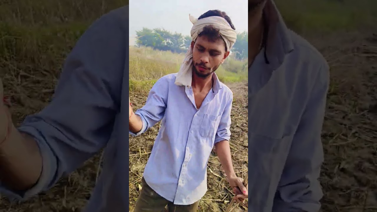 Khati me kaam karte hue kuch pal... 