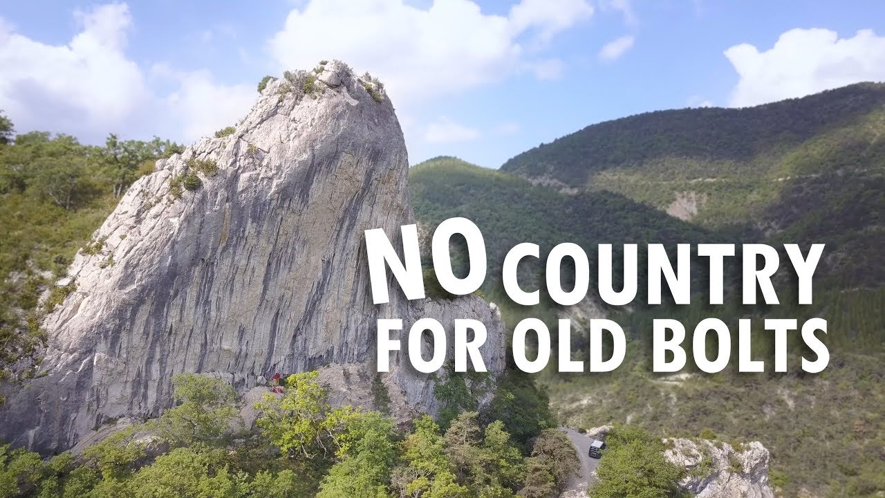 No country for old bolts (4K) - Nina Caprez & Cédric Lachat au Rocher Crespin