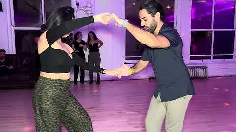 Kevin & America (Bachata Sensual Demo (Counts)) at Echale Salsita & Bachata Mtl Night - Nov 29 2025