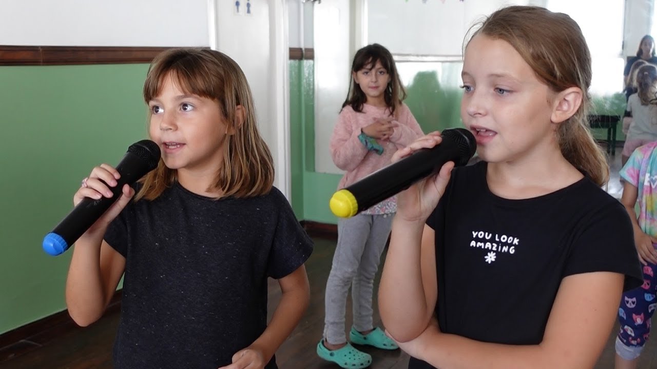 Comedia musical para niños y adolescentes - On Broadway Dance Studio ...