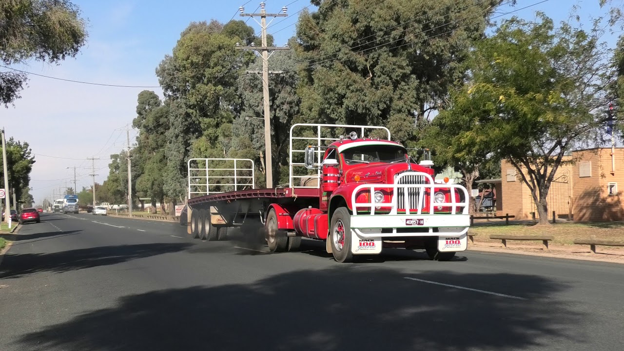 Mack B Model of JF LE=Laffan of Burramine and Ford L 9000 The Achievment for Keith Harvey of Kyvalle