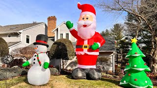 10’ inflatable in comparison of 20’ Santa
