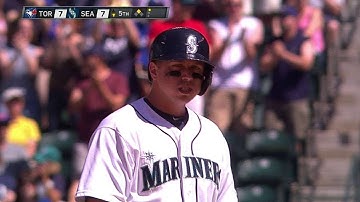 TOR@SEA: Smoak ties the game with a two-run double