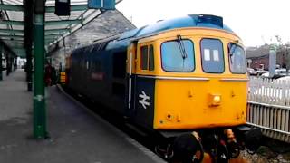 33 202 Idling at Swanage Station 07/04/2014