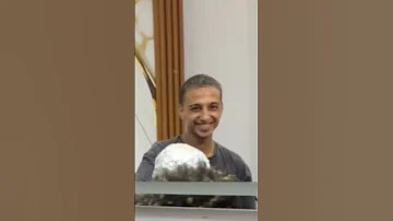 غنيت للناس في محل الحلاق وشوف رد فعلهم اسطبلات 
