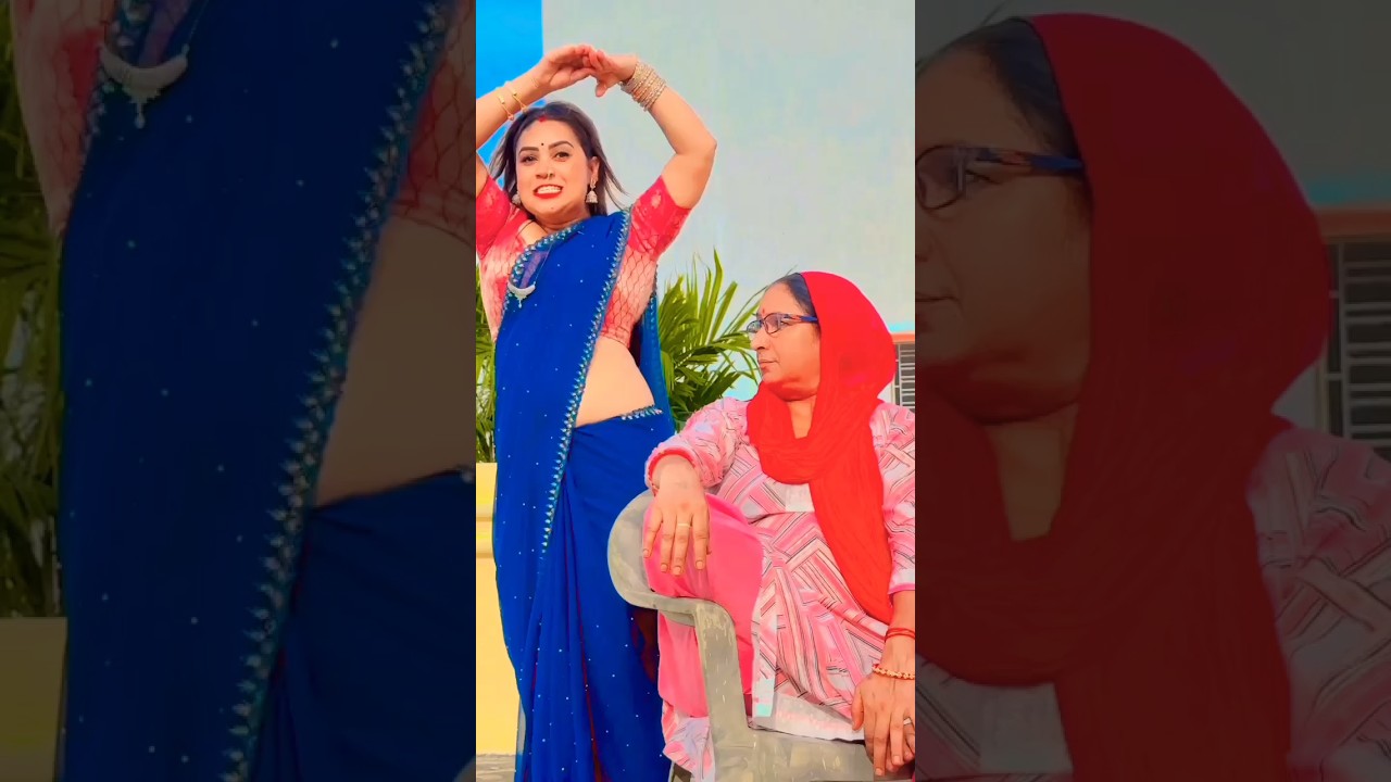 insta reels dance || hot saree dance || aunty dance || bold meera 