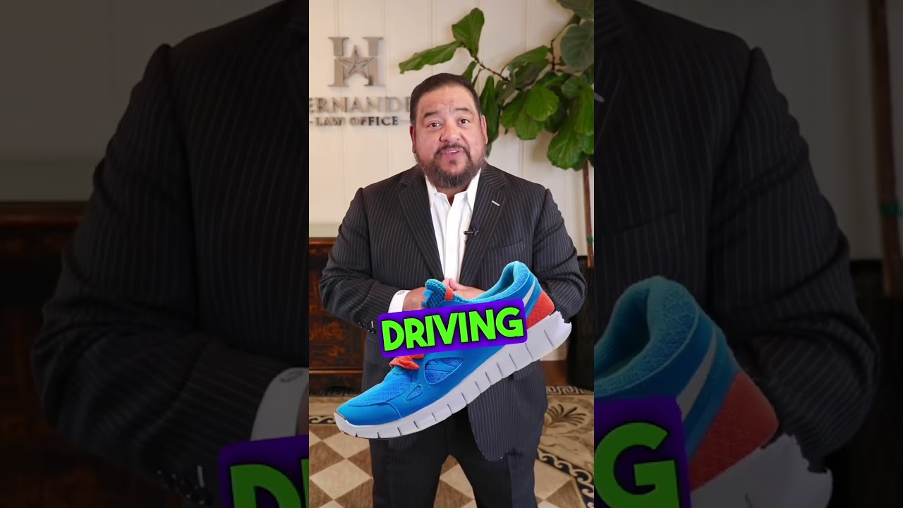 Is it legal to drive barefoot in Texas? 🦶 