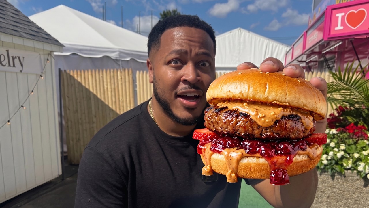 Everything I Ate at The Big E State Fair (PB & J Burgers, Creme Puffs, Craz-E Burger + More!)