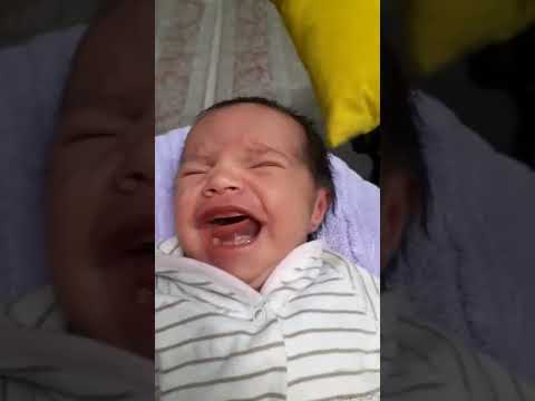 صدای گریه و خنده سلنا کوچولو