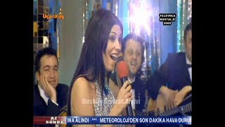 Yeşim Salkım, Hülya Avşarın Hipnoz Edilen Konukları Kendisiyle Uğraşınca Şaşkına Dönüyor 2000