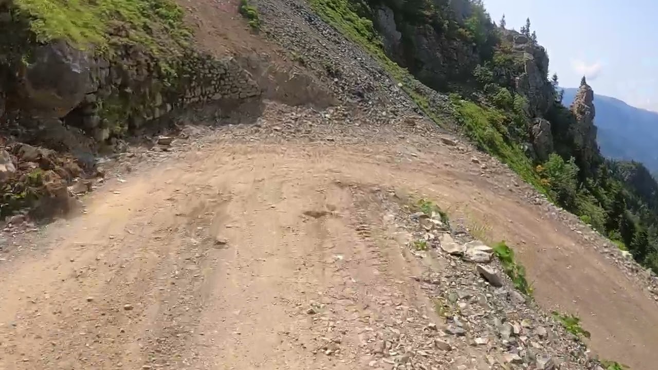 derebaşı virajları , d915'de ktm 690 ile gazlamaca