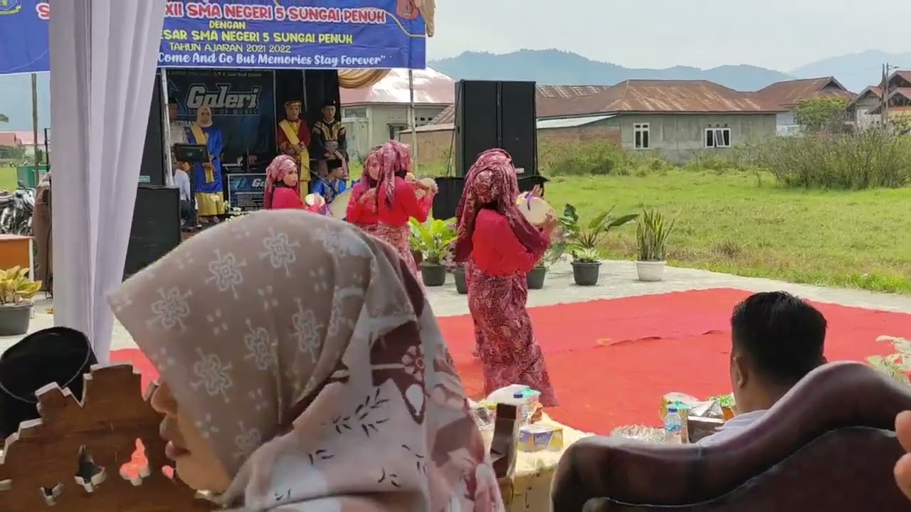 Tari Rangguk Kreasi SMAN 5 Sungai Penuh