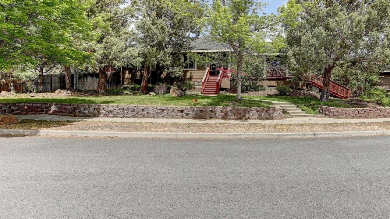 63225 Stonewood Drive, Bend, OR Presented by Heather Payne. YouTube