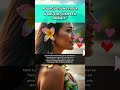 Le signal de la fleur à l'oreille gauche à Hawaii #hawaii #culture #faits