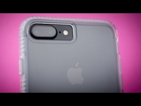 Tech21 Impact Clear Case for iPhone 7 Plus - Review - Best clear case for iPhone 7!