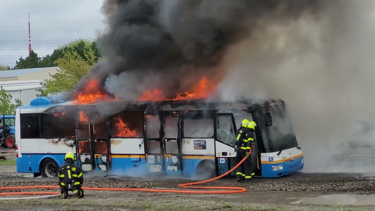 Požár elektrobusu SOR EBN 10,5 ev.č. 5004 (DPO)