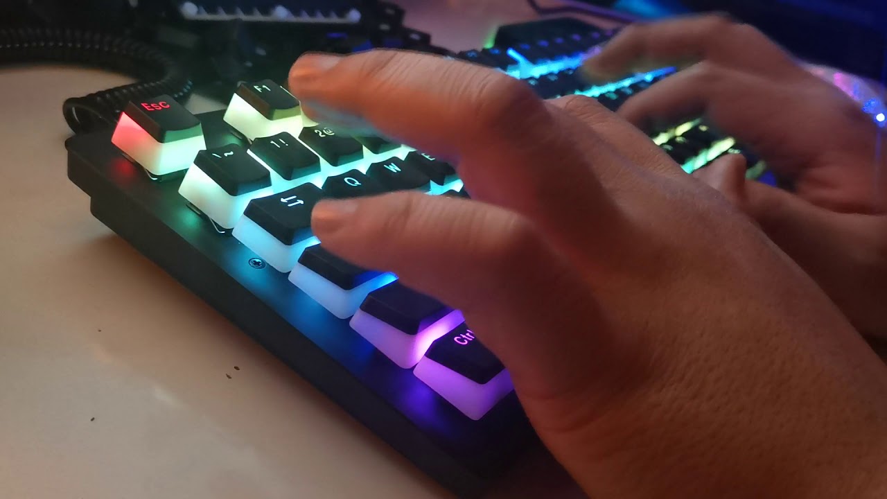 Razer Huntsman Tournament Edition With Hyperx Pudding Keycaps Sound Test Youtube