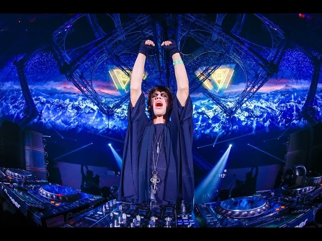 Qlimax 2015 | Atmozfears class=