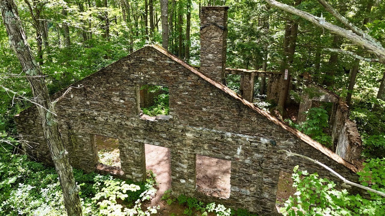 Exploring the ABANDONED Priest Estate Ruins (Rutland, MA) [feat. Tom from GoXplr]