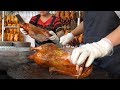 껍질 바삭한 오리구이 crispy roast duck 脆皮烤鴨 / taiwanese street food