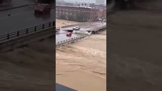 Bridge Partially Collapsed During Flooding | Cars Cross Dangerous Section
