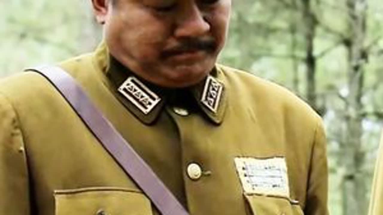 唐基在郝兽医坟前痛哭,道尽了人生的无奈 #好剧推荐 #我的团长我的团 #深度解读 - YouTube
