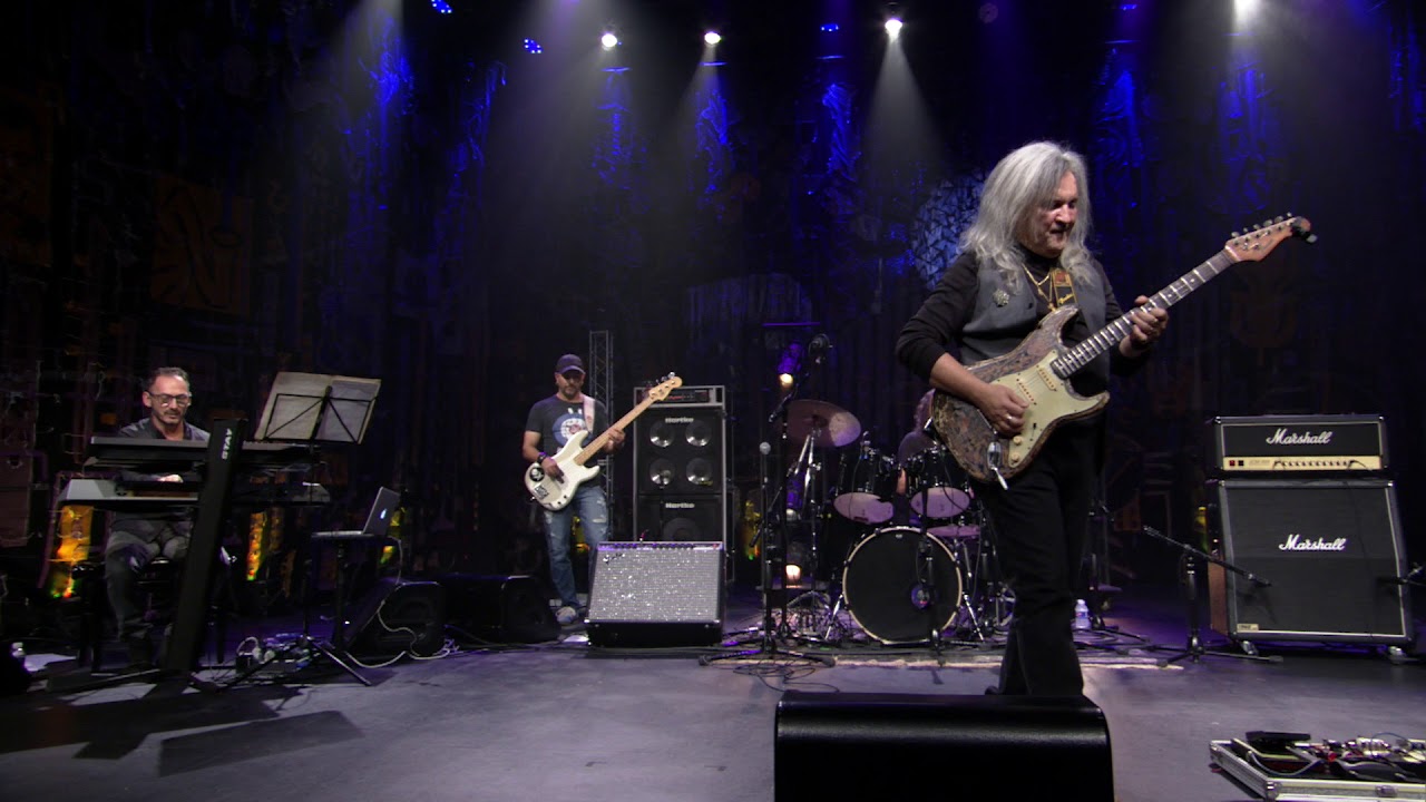 Robertinho de Recife | Revelação (Clodo, Clésio e Climério) | Instrumental Sesc Brasil