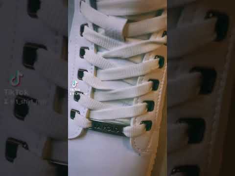 هيدا الشوز لكل حدا ما بحب يلبس صباط رسمي عل بدلة     