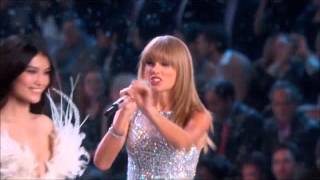 Taylor Swift - I Knew you Were Trouble | The Victoria's Secret Fashion Show 2013 HD Resimi