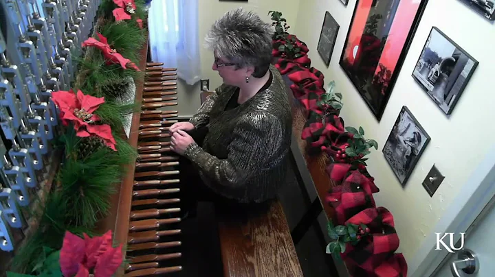 Elizabeth Egbert Berghout Plays "Silent Night" on the KU World War II Memorial Campanile & Carillon