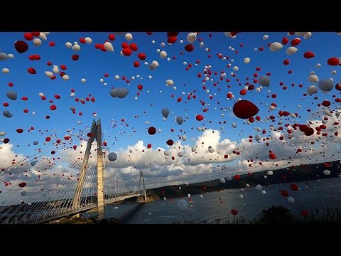 Vídeo: O que é uma famosa ponte suspensa?