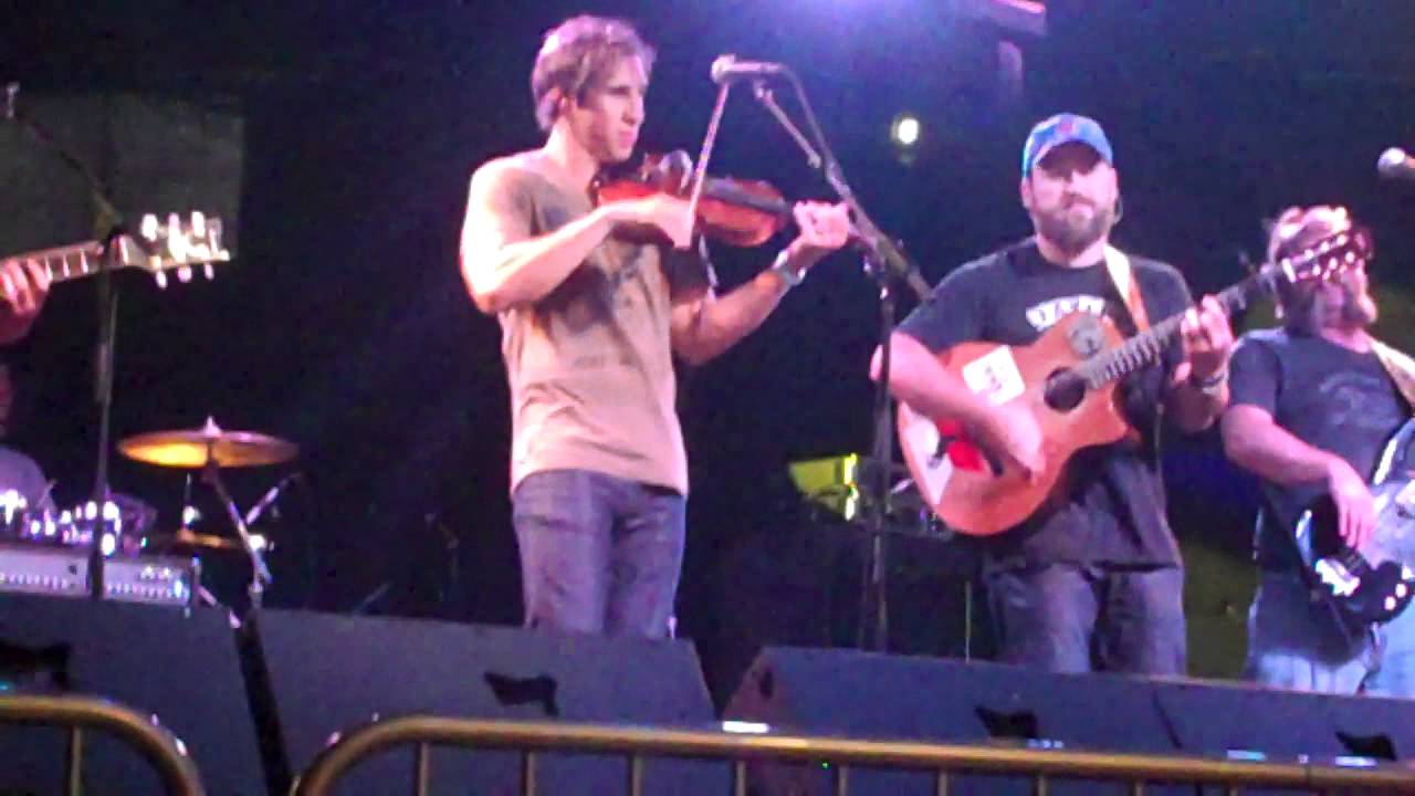 Zac Brown Band, Whiskey Eases the PainZamily Reunion 2011 YouTube