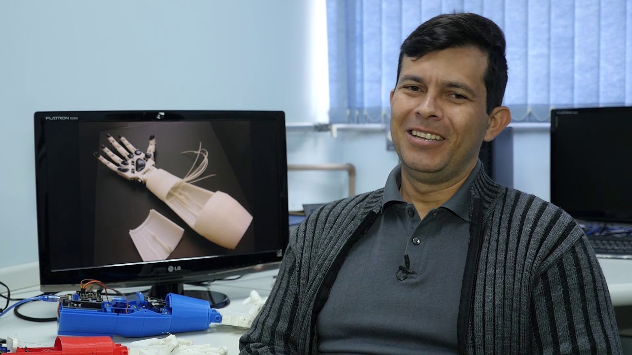 Professor desenvolve prótese biônica de baixo custo | Revista Novo Tempo