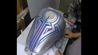 Atelier Meijer - Suzuki Marauder 800 airbrush part 1