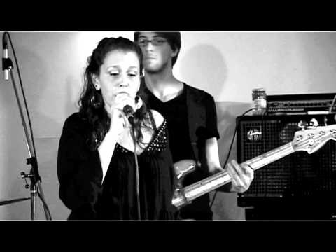 Tania Esperanza Hensen & Band - Out Of Nowhere