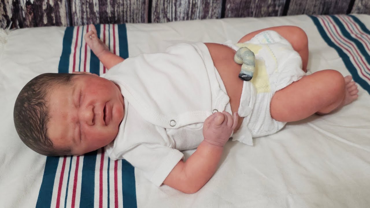 Odessa sculpted by Laura Lee Eagles - Just born with acrocyanosis