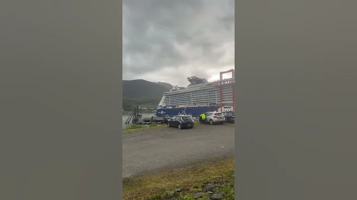 Celebrity edge breaking mooring lines in Juneau Alaska insane storm          #storm #cruiseship