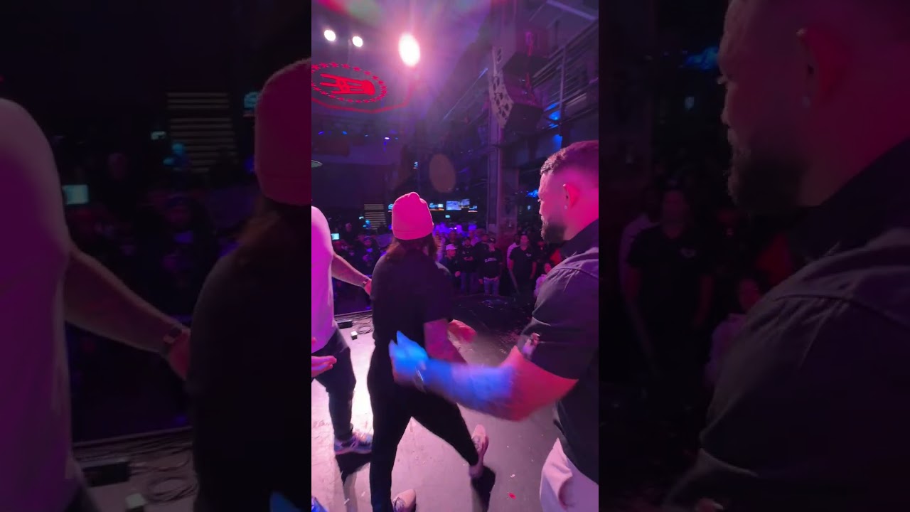 Грязный боксёрский поединок — это просто огонь!