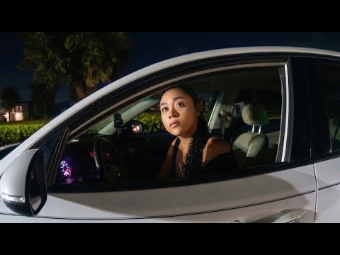 Driver Refuses To Open Her Door, Doesn’t End Well