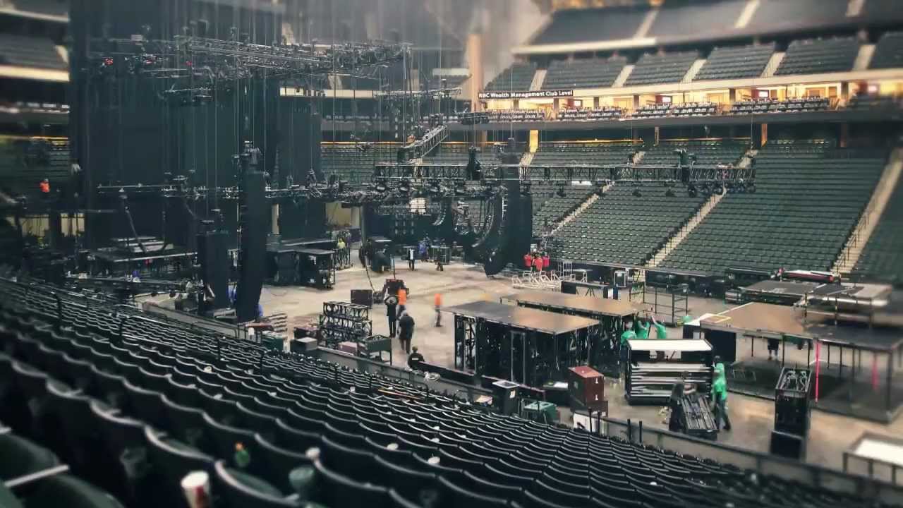 MDNA Tour Pt. 1 - Paul Oakenfold - YouTube