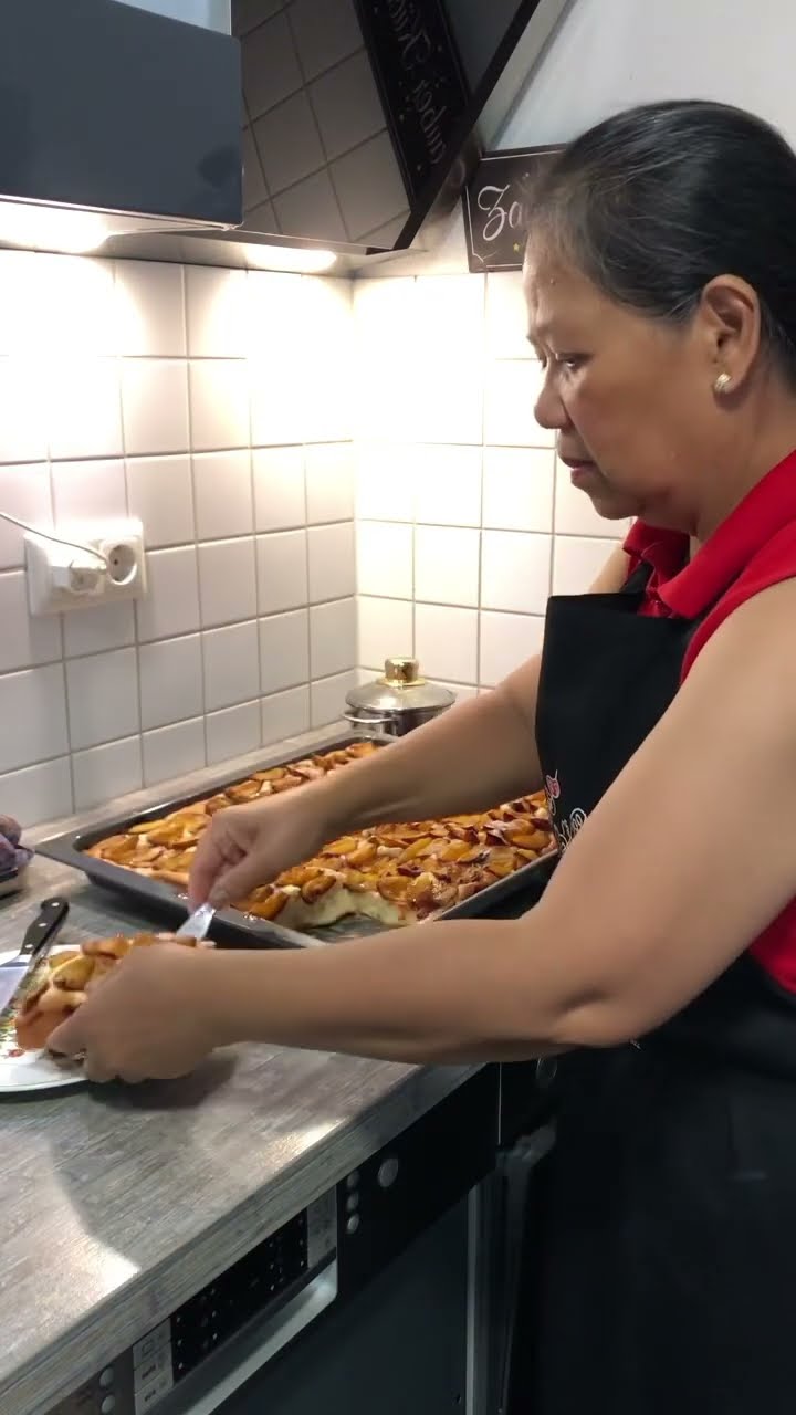 Now it’s finish taste very good.I like it…Zwetschgendatschi… - YouTube