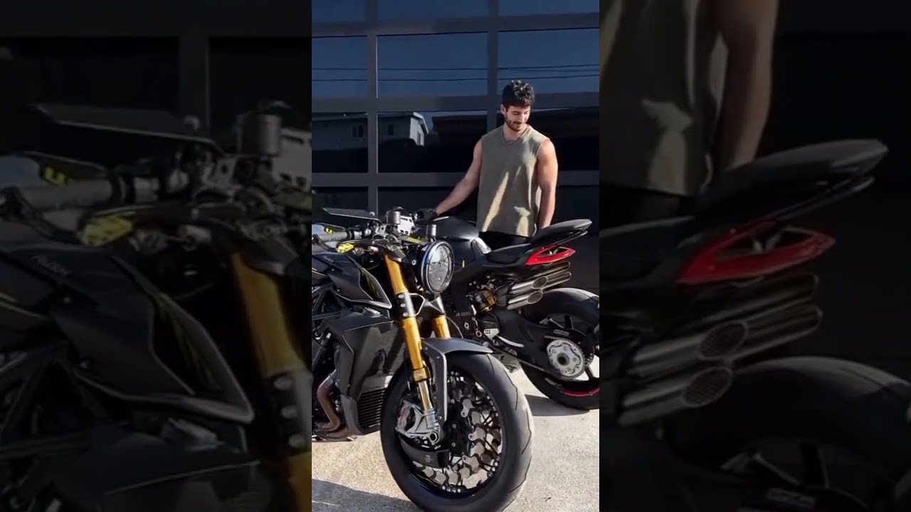 MV Agusta Rush 1000R Exhaust Sounds 